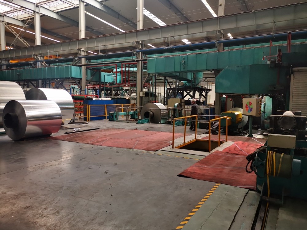 鄭州西郊智能工廠投產(chǎn)驅(qū)動鋁材熱銷全球，汽車銷售迎新機遇